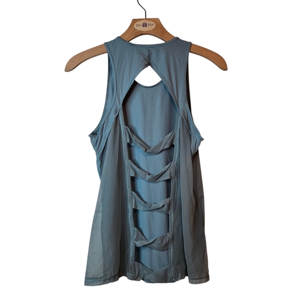 Victoria's Secret VICTORIA SPORT Grey Sheer Mesh Twist Sleeveless Top Size XS/XP - Picture 2 of 9